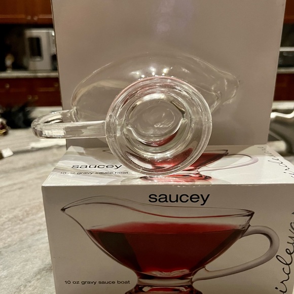 Gravy Boat by Circleware Saucey 10oz Clear Glass NIB - Picture 4 of 5